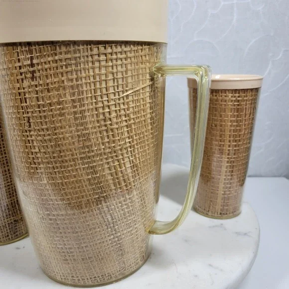 Vintage Rafia Insulated Pitcher 4 Cups Woven Burlap MCM Tiki Boho Beach Pool - Picture 11 of 16